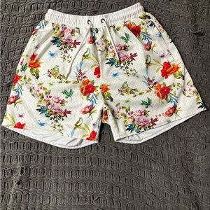 Young LA block party shorts